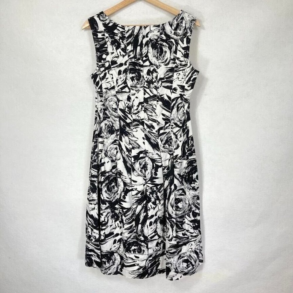 Ellen Tracy Sleeveless Fit And Flair Dress Abstract Floral Dark Academia 8 - Picture 5 of 7